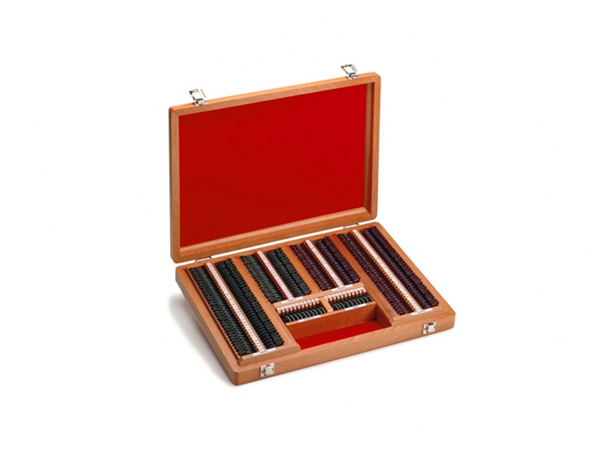 232 pasglazen - Tafelmodel - Houten koffer