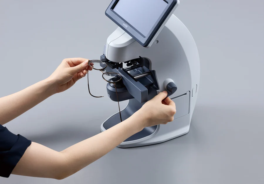 Nidek LM-1 - auto lensmeter - zonder printer